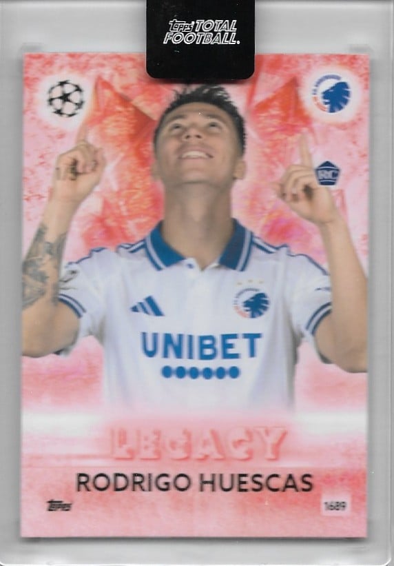 Rodrigo Huescas
Red /5
card no. 1689
(UCC Legacy)