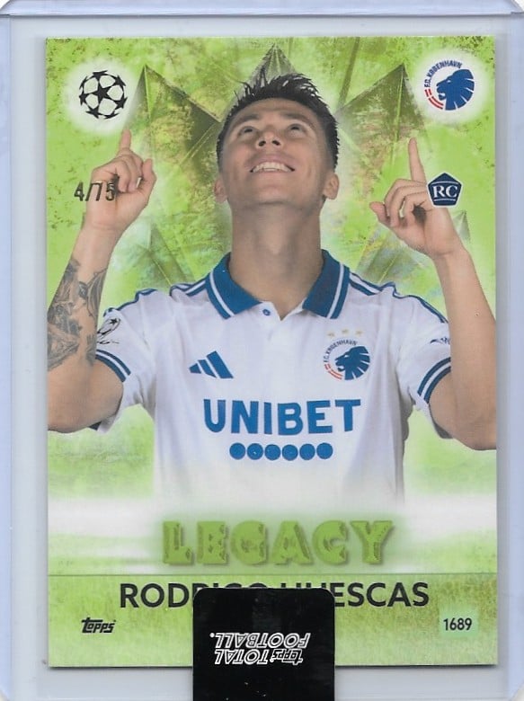 Rodrigo Huescas
Green /75
card no. 1689
(UCC Legacy)