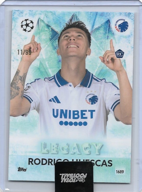Rodrigo Huescas
Base /99
card no. 1689
(UCC Legacy)