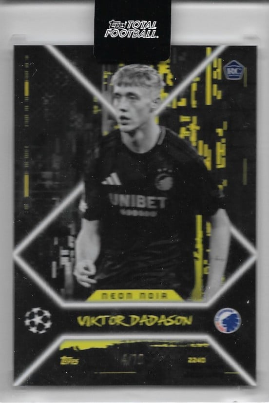 Viktor Dadason
Black /10
card no. 2240
(UCC Neon Noir)