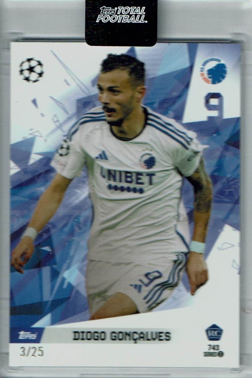Diogo Goncalves
Purple /25
card no. 743
printrun = 25