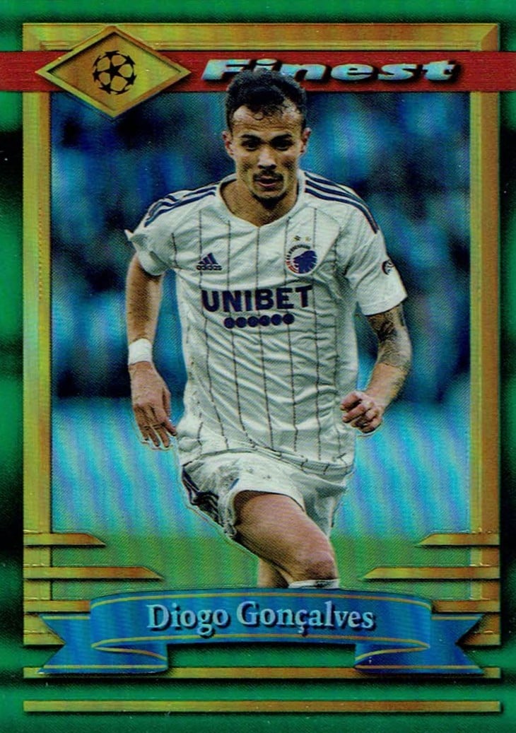 Diogo Goncalves
Refractor
card. no. 71